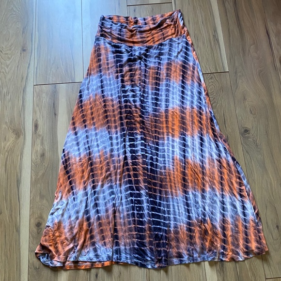 Maxi skirt - Picture 1 of 2